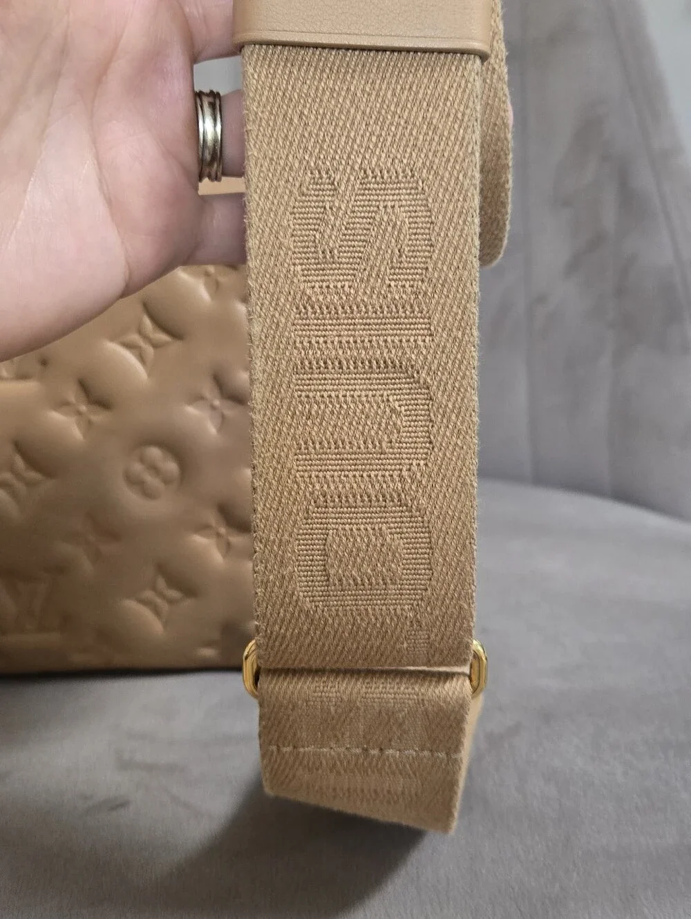 Louis Vuitton excellent no